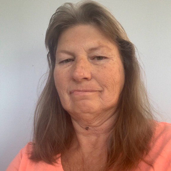 Meet your Posher, Patsy - Picture 2 of 6